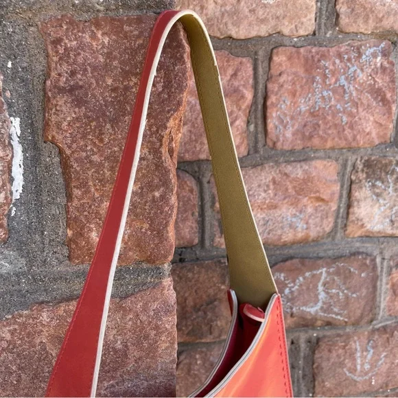 Vintage Leather Coral Red Handbag - Picture 4 of 6